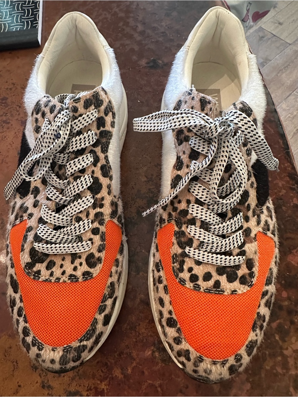 Sneakers